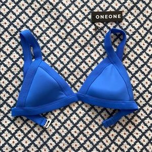 ONEONE Swimwear Kameron bikini top- color blue